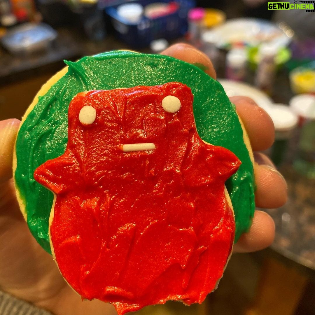 Froy Gutierrez - 326.5K Likes - happy holidays !