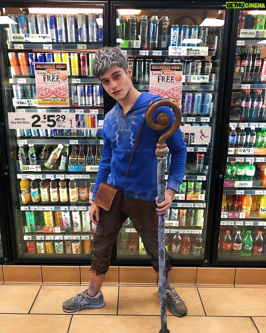 Froy Gutierrez - 554K Likes - let’s get frosty ➖❄️➖