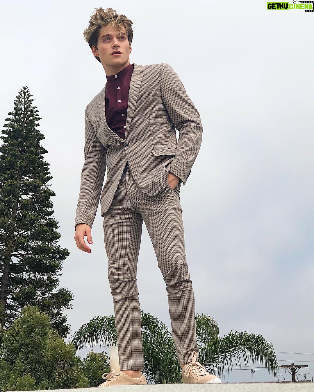 Froy Gutierrez - 363.4K Likes - even trash can clean up sometimes! ➖🦉➖