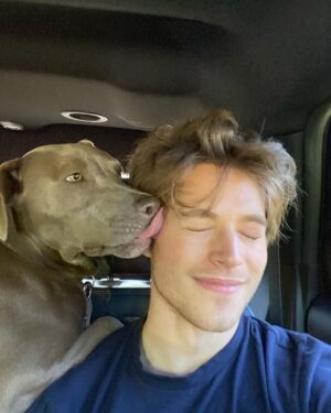 Froy Gutierrez Instagram - I made a friend