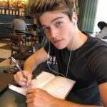 Froy Gutierrez Instagram - study date? ➖✏️➖