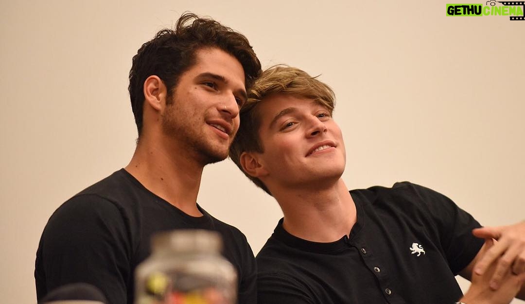 Froy Gutierrez - 339.3K Likes - cheesing it up in Paris ➖😁➖