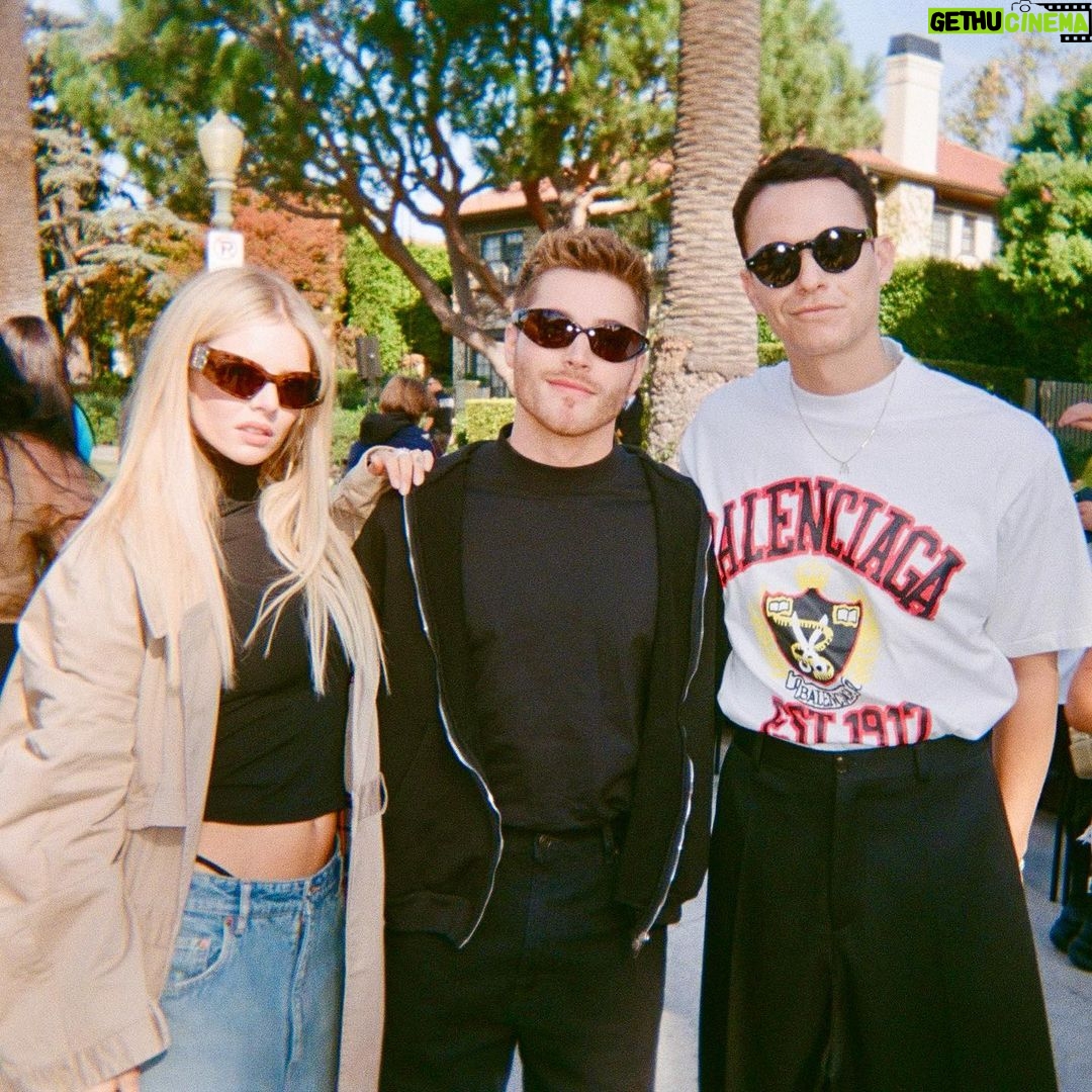 Froy Gutierrez Instagram - gracias @balenciaga ➖🕶️➖ Los Angeles, California