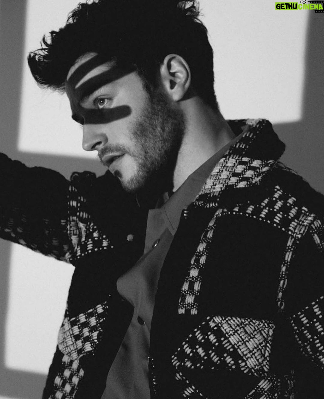 Froy Gutierrez Instagram - el hijo de halloween para @numero_netherlands