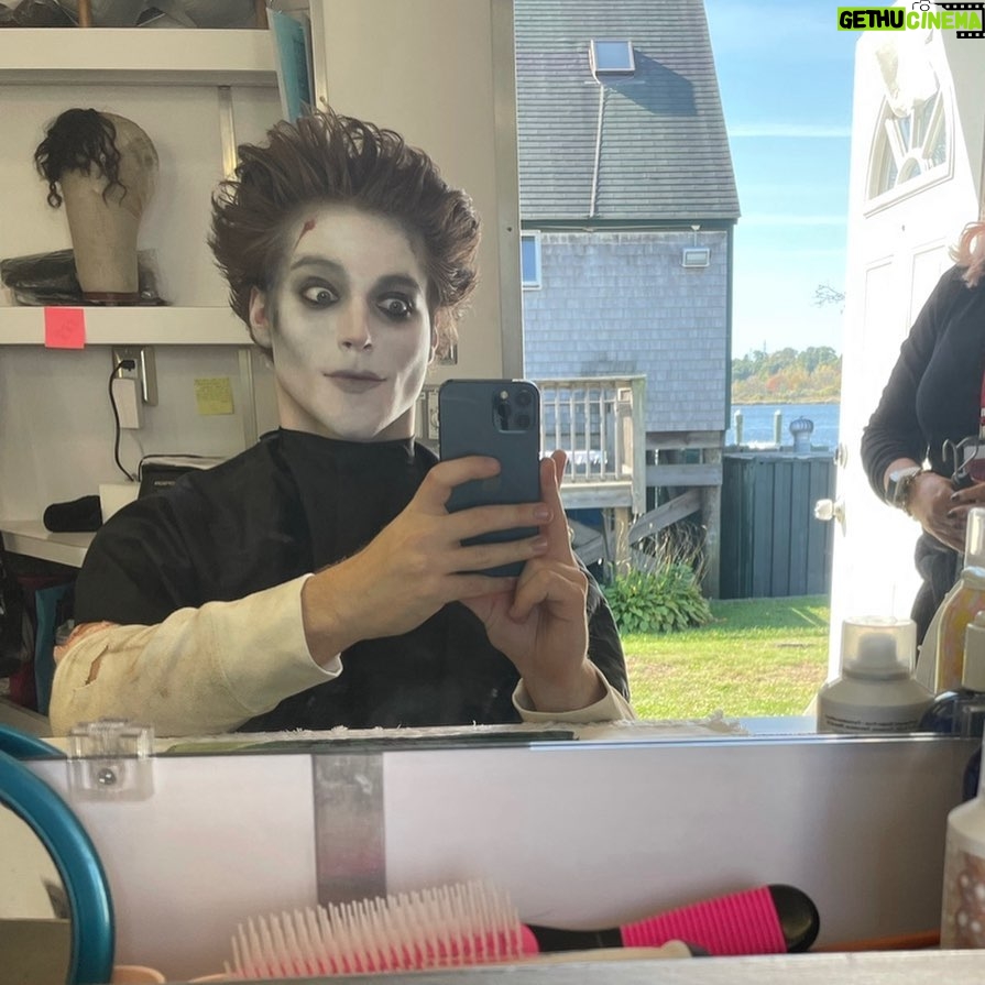 Froy Gutierrez - 247.6K Likes - it’s out today!! go check out hocus pocus 2 on @disneyplus stay spooky my friends
