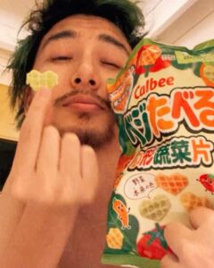 Fujii Kaze Instagram - 我与您建立了特别的缘分❤️✨希望很快可以再见🙏Hope to come back to see you my sweet friends in 🇨🇳🙏
