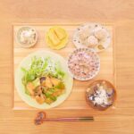 Fumino Kimura Instagram – ***
今日のごはんでした。

サケの甘辛みそ焼き
水菜と大根のサラダ
ポテトサラダ
だし巻きたまご
551のしゅうまい
シジミのおみそ汁
雑穀米ごはん

地元っ子がみんな大好きな
お祭りが先日あって
最後には花火が上がるということで
幼馴染み達と遊びに行きました。
ちょこちょこ会ってはいたけれど
家族ぐるみは初めてでした。
終わる頃には満場一致で
定例会しよう！で解散。
変わったところと変わらないところ
どっちもあって愛おしいね🎆

551のしゅうまいは
大阪に越してしまった子からのお土産。
豚まんもあるの嬉しいな♪