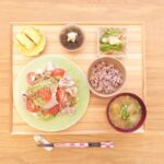 Fumino Kimura Instagram - *** 今日のごはんでした。 豚しゃぶレタスの ピリ辛中華ゴマだれ だし巻きたまご もずく酢 甘とうと笹かまのじゃこ炒め じゃがいもと玉ねぎのおみそ汁 しゃぶしゃぶの時の レタスがたまらなく好きです。 なのでレタスも食べ放題の しゃぶしゃぶ温野菜は とてもよく行きます✨ おやすみなさい、明日楽しみだね🤭