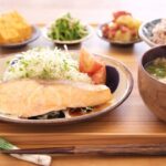 Fumino Kimura Instagram – ***
おはよう御座います！
昨日のごはんでした。

焼きサケ
キャベ千サラダ、トマト
明太だし巻きたまご
水菜とえのきのおひたし
ジャーマンポテト
お豆腐と白菜のおみそ汁
雑穀米ごはん

だいぶ気温下がってきて良い感じですね🎐🫧