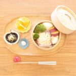 Fumino Kimura Instagram - *** 今日のごはんでした。 551の豚まんが急に食べたくなって お取り寄せしてお野菜たちと 蒸籠で蒸してちょっとした幸せ🤭 551の豚まん かぶ、さつまいも、新玉ねぎ ブロッコリーの蒸籠蒸し きゅうりと生姜のっけもずく酢 デコポン 蒸籠蒸し用のお塩