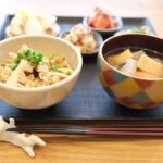 Fumino Kimura Instagram - *** 今日のごはんでした。 筍ごはん 温かぶのそぼろ餡 長芋と納豆の梅おかか和え しらすトマト ほうれん草としめじのお浸し けんちん汁 いつまで筍食べるんだって 感じですよね🎋 朝筍の下茹でしてきたので それが今期最後になる予定です。 筍好きすぎるんだぁ って気持ちの #ナマイキさん です。