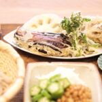 Fumino Kimura Instagram - *** 今日のごはんでした。 ざる蕎麦 蓮根、ナス、さつまいも 菜の花、舞茸、大葉の天ぷら 長芋とオクラに納豆のネバネバ小鉢 とちあいか🍓 蕎麦つゆ初めて作ってみたけど 次はもっと琥珀色に寄せたいなぁ🤔 レシピ通りでも比べると色が全然違くて 昨日の筍の含め煮でも 色濃く出るなぁって思ったから 使ってるみりんかも。 しばらくみりんジプシーかな。 天ぷら、何が一番好きですか？ 私は舞茸が好きです🍄✨