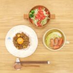 Fumino Kimura Instagram – ***
今日のごはんでした。
昨日のタコライス風おにぎらずの
タコミートをリメイクして
ドライカレーにしてみました。
シャキシャキ食感の楽しい
レンコン入りドライカレー
アルモンデサラダ
とりあえずポトフ
明日余裕があったら余った卵白で
お菓子作りしてみようかなぁ🧁🍪🍩
今日は一日中勉強してたから
もう眠いですー。
また明日ね!お休みなさーい🙌🏻
