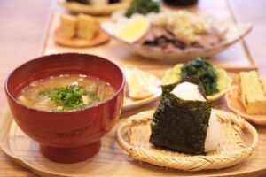 Fumino Kimura Instagram - *** いつかのごはんでした。 ツナマヨおにぎり とん汁 ねぎだく牛タン ほうれん草のごま和え クラシックな卵焼き 久々におにぎり作ったけど おにぎりってやっぱり美味しいね🍙 阪神優勝おめでとう御座います⚾️