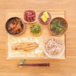Fumino Kimura Instagram - *** 今日のごはんでした。 解体したのどぐろ 鶏と根菜の煮物 マグロめかぶ納豆 豆苗の梅おかか和え だし巻きたまご わかめと大根のおみそ汁 雑穀米ごはん ふるさと納税ののどぐろが とんでもなく立派で 散々迷って食べやすく カットしちゃいました🫠 あ、今日17時YouTubeアップしてます！ プライベートで行くのは初めての場所🤭