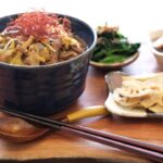 Fumino Kimura Instagram - *** いつかのごはんでした。 ユッケジャンうどん ほうれん草のおひたし もずくとタコの酢の物 レンコンの塩きんぴら 前日の残りのスープに うどん入れてアレンジ🍜 明日は雪ってさっき聞いた… しっかり温かくして寝てね。 おやふみ、また明日♨️
