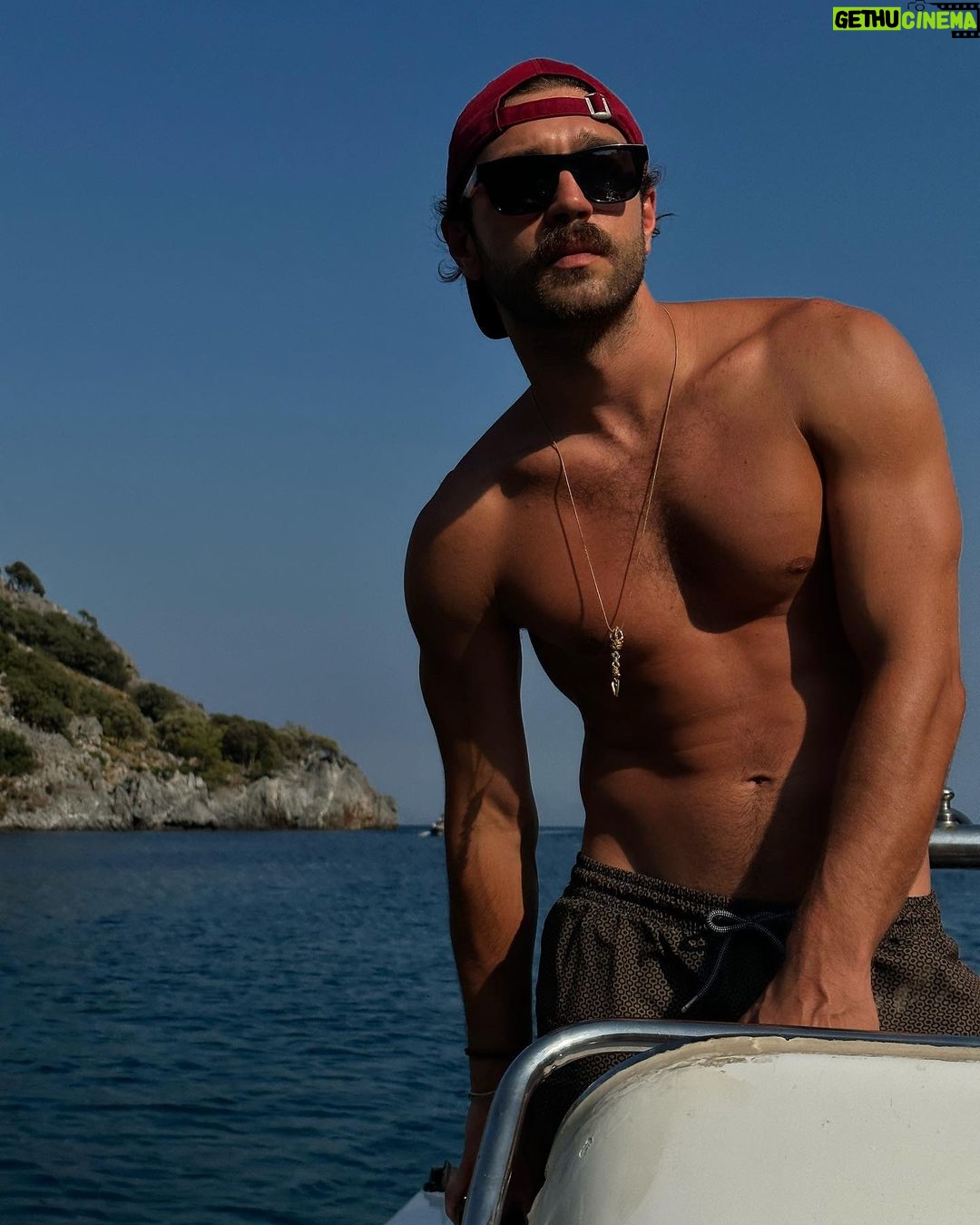 Furkan Andıç Instagram - Tatillendiniz.! 🌞🌊🌴 Göcek Koyları
