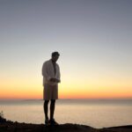 Furkan Andıç Instagram – İlikleyene kadar güneş battı tabi.. 🌹😕🌞