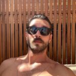 Furkan Andıç Instagram - Tatil ciddiyeti… 😎