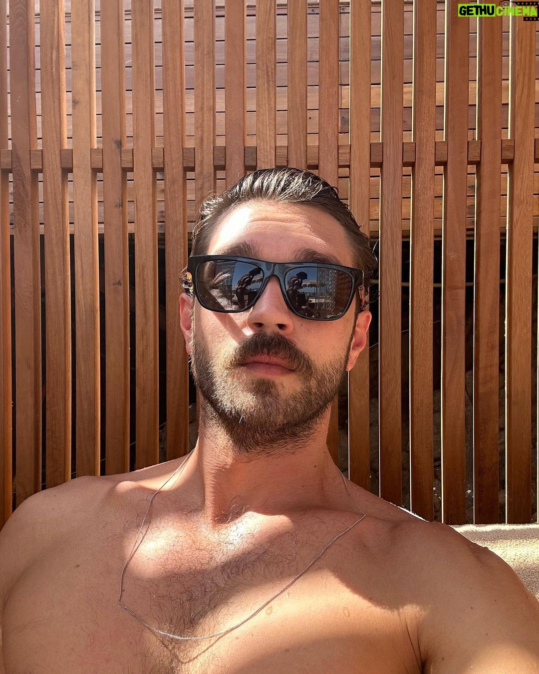 Furkan Andıç Instagram - Tatil ciddiyeti… 😎