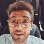 Furkan Andıç Instagram - Şuraya uykusunu alamamış bi surat bırakıyorum... uyku önemli çocuklar, uykunuzu alın.! :)(: