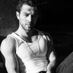 Furkan Andıç Instagram - Sanayideki mesaimize devam ediyoruz... Çaylar soğudu gelen giden yok. :)(: 📸: @ermanistahli / @bemanmagazine Maslak Atatürk Oto Sanayi