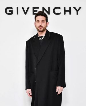G-Eazy Instagram - Vampires in Paris 🖤🌹