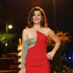 Gökçe Bahadır Instagram - @lexusturkiye ile birlikte 79.Venedik Film Festivali’ne katıldık.Geçirdiğim 2 güzel gün için çok teşekkür ederim.Ayrıca ekibime ve sevgili @zuleyhakuru ‘ya teşekkürler 🙏 vee Mina ve Burcu😘