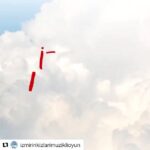 Gökçe Bahadır Instagram - Size birşey söylicem son 8 gün🙈 @izmirinkizlarimuziklioyun ☺️Last 8 day!