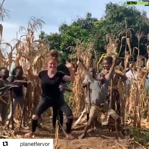 Gökçe Bahadır Instagram - ☺️ @karinapalma @masakakidsafricana
