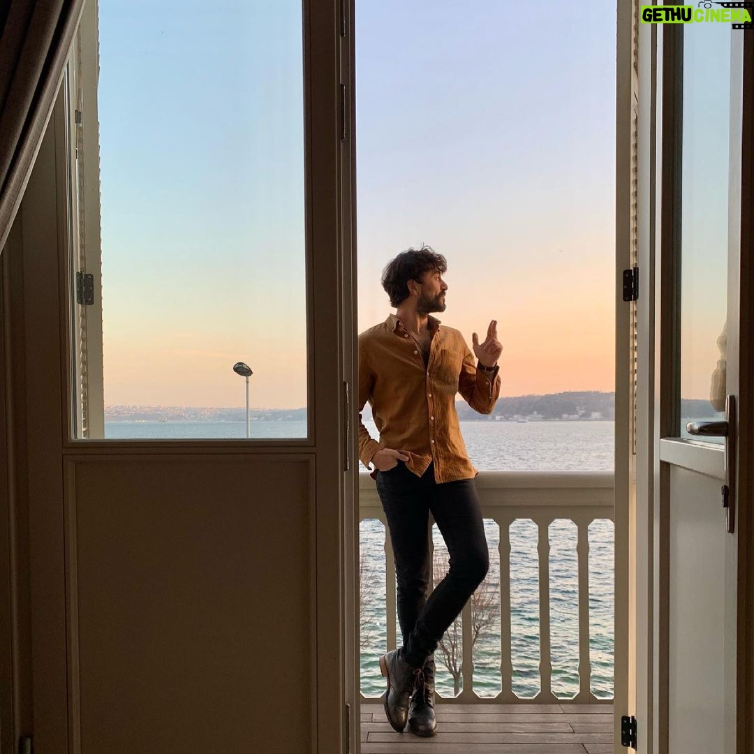 Gökhan Alkan - 384.1K Likes - -mış gibi.