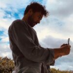 Gökhan Alkan Instagram - Bırakalım dağınık kalsın.