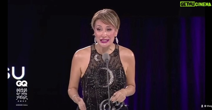 Gülse Birsel Instagram - Sürprizi bozmama konusunda bir marka: Gülse Birsel @gqturkiye #gqmenoftheyear
