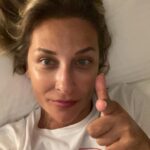 Gülse Birsel Instagram – Adanalıların sıcaktan güneşe ateş etmesi hissinin aynısını soğukta yaşıyorum! #tamamyettiyazgelsin #donuyoz #istanbuleksi4