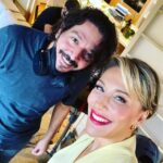 Gülse Birsel Instagram - Reklam çekimi olabilir, bu benim Sundance alma ümidime engel değil! 🐣 @tolgakaracelik