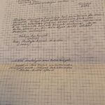 Gülse Birsel Instagram - 18 Mart Çanakkale Zaferi ve Şehitleri Anma gününde dedemi de biri Mustafa Kemal imzalı beyaz şeritli, diğeri kırmızı şeritli İstiklal madalyalarıyla saygıyla anıyorum. Başta Atatürk olmak üzere Türkiye Cumhuriyeti’ni kuranlara şükran ve özlemle. (Eski harflerle yazılı olan belgeler esasların fotokopisi, diğerleri onların tercümesidir. Soyadı kanunu henüz çıkmadığı için dedem “Hacı İbrahim’in oğlu Asım Kutlu” olarak geçer, sonra Şener soyadını alacaktır.) 🇹🇷🇹🇷🇹🇷