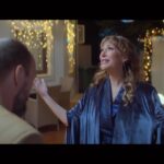 Gülse Birsel Instagram – İkinci fragmaaan!💫✨🎉🎊 30 Aralık’ta buluşuyoruz! 💫 Böyle tatlı bir kartopu gibi başlayıp ilerledikçe hikayesi de komedisi de yuvarlana yuvarlana çığa dönüşen bir film. ⛄️Neşeniz de neşemiz de bol olsun.🎊🎉 @disneyplustr 🦌 @sebnembozoklu @fatihartman @alinaboz @borankuzum @enistesigelmis @busrapekin @emirbenderlioglu @mcengizbozkurt @deryakaradas1 @alicanyucesoy @iremsak @aytasozeri @nazmisinan @kubilayqbtuncer 
🎥 @aciktan @bkmonline