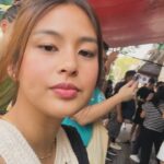 Gabbi Garcia Instagram - Our Jay Fai experience 🇹🇭 woke up at 6am, fell in line for an hour and a half, then finally got a slot for the first seating! Whole process was actually fun and exciting, especially @khalilramos and I share the same love for food & culture 🫶🏽 we know that her famous dish is the crab omelette, but damn those drunken noodles are on a diff level! ⭐️