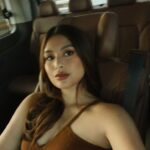 Gabbi Garcia Instagram - traffic selfies 🥲 Manila Traffic