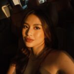 Gabbi Garcia Instagram - traffic selfies 🥲 Manila Traffic
