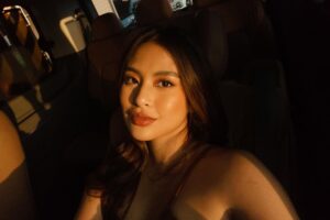 Gabbi Garcia Instagram - traffic selfies 🥲