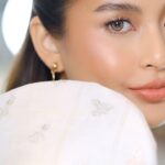 Gabbi Garcia Instagram - @gabbi in @nericbeltran Terno 🤍 Makeup @delosreyesjason Stylist @leanneledesma @charlottesombillo #GabbiGarcia #Makeupbyjasondr