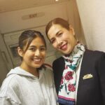 Gabbi Garcia Instagram - throwback to our flight going home from Canada with @flypal about a month ago 🤣 my mom before being promoted as a flight purser with one of her most demanding, most difficult, and most loved passengers, ME 😅😩🤣 nadamay pa si @khalilramos wahahaha! love you mom @lopeztes!!! Lol!! here’s to more flights with you! 🙈