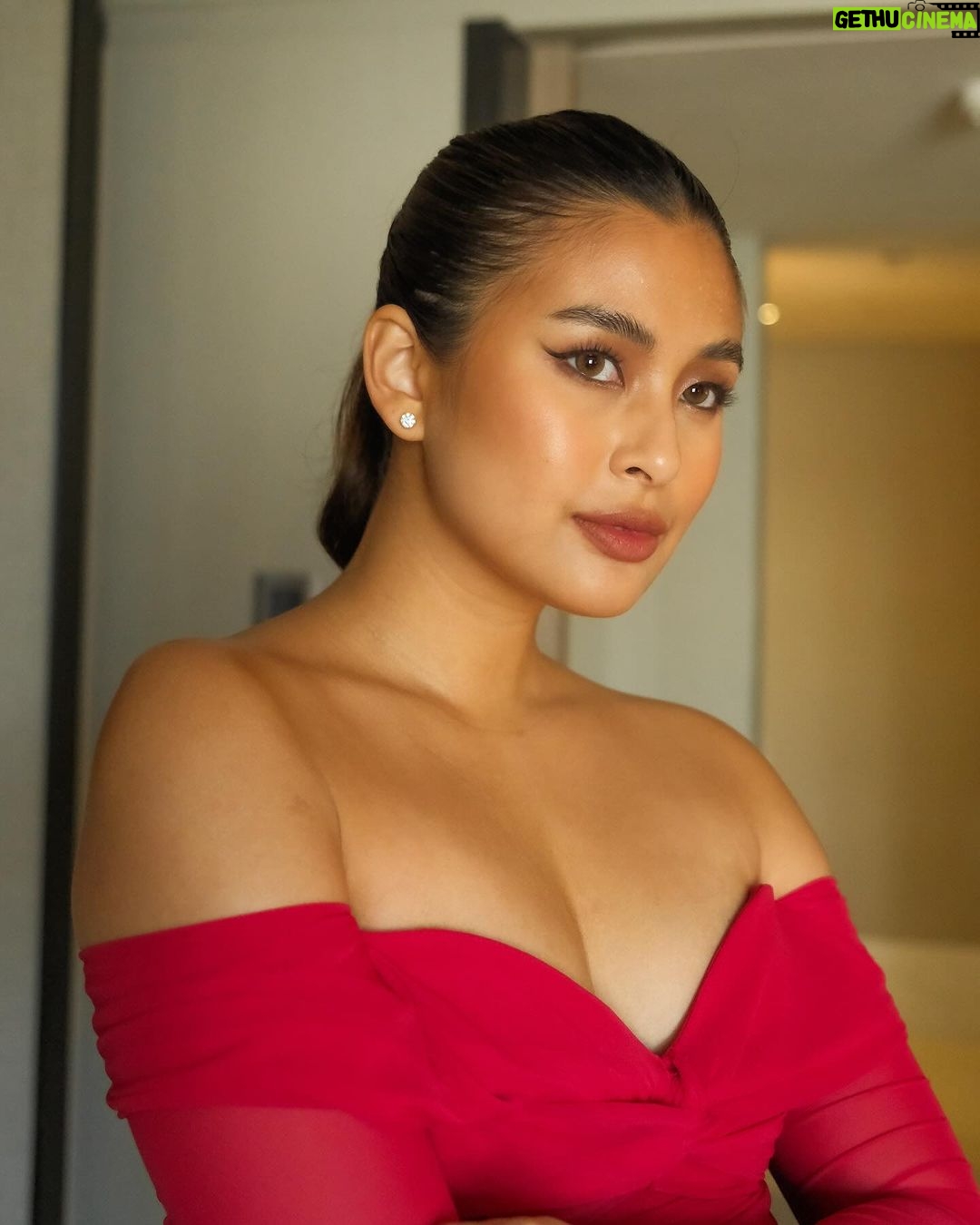 Gabbi Garcia Instagram - look for last night’s launch of @xiaomi.philippines’ #RedmiNote13Series in Bangkok, TH❣️ Bangkok, Thailand