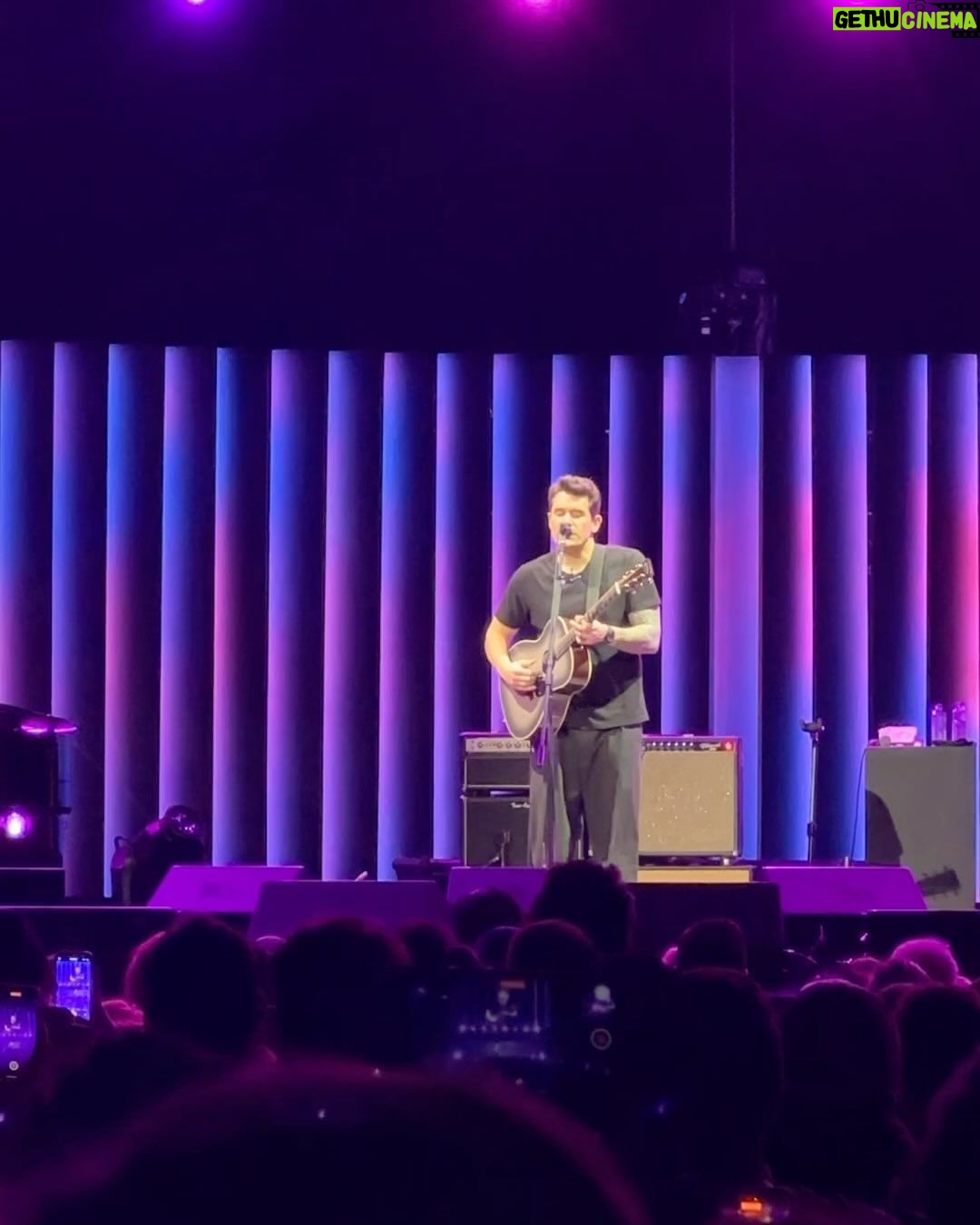Gabbi Garcia Instagram - Our main reason for flying to New York last October was to see @johnmayer perform live 🥹🤍 Khalil and I are hugeeee fans of his music!!! His music also plays a huge part in our relationship 🥹❤️ Watching him live was even the first item on our couple's bucket list (yes, we have a thread named "Bucketlist" to track our life goals together hihi) 🥰 It was a truly special moment for both of us! 😭 huhu kaiyak!!!! Here's to checking off more items on our bucket list, @khalilramos! 🥰 we love you @johnmayer 😭🤍