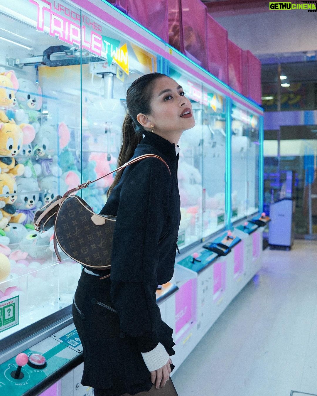 Gabbi Garcia Instagram - fun fun 馃崪鉁煃别煏癸笍馃帉 @louisvuitton #LouisVuitton Tokyo, Japan