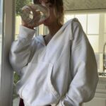 Gabbie Hanna Instagram - 1.2.22 Swipe for tattoos, stream Rewired