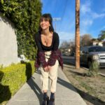Gabbie Hanna Instagram - I sold my soul help me buy it back by pre-saving I sold my soul plz gabbiehannaofficial.com