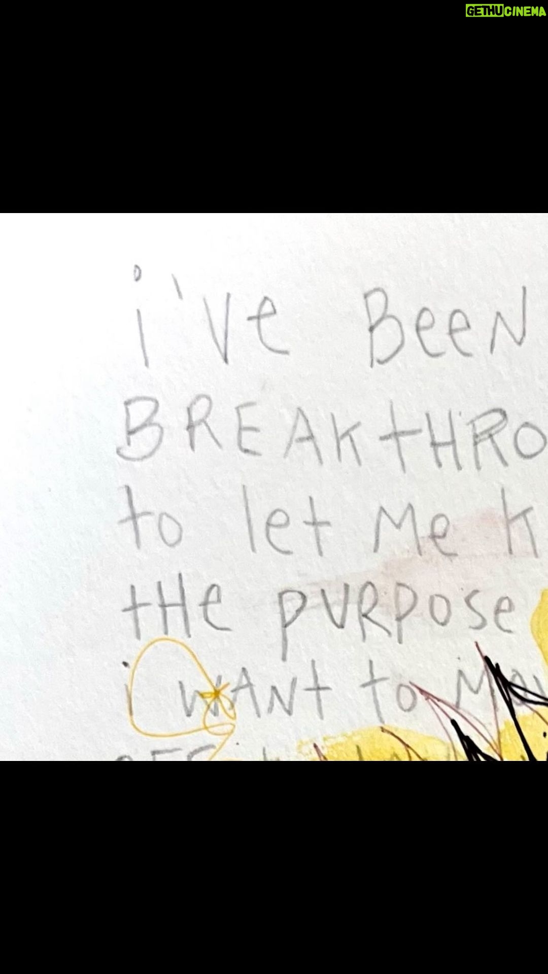 Gabbie Hanna Instagram - Notes from today’s sermon ✝️🌻
