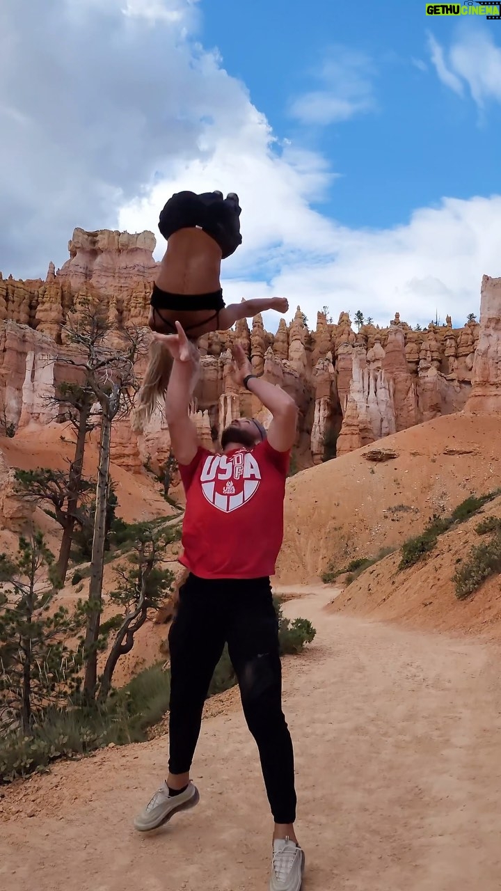 Gabi Butler Instagram - Stuntin through Bryce Canyon 🌵🏜️🐎 🎥: @dadof4butlers Bryce Canyon City, Utah